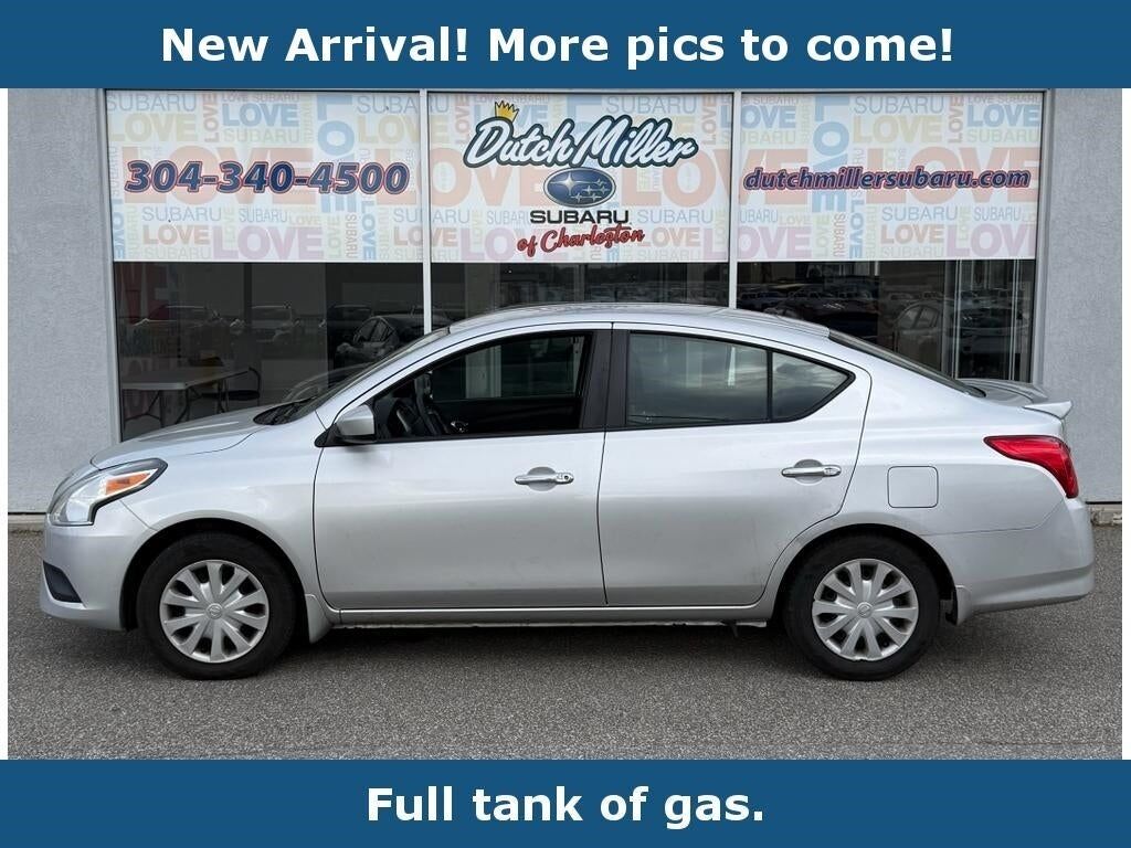 2015 NISSAN Versa