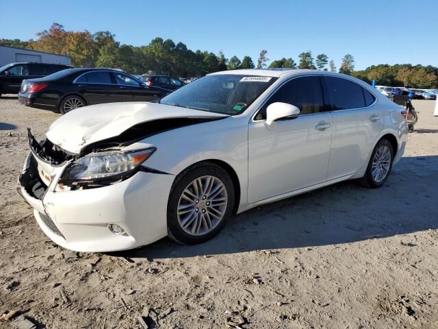 2015 LEXUS ES