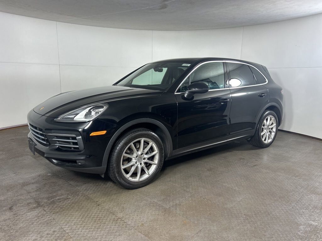 2022 PORSCHE Cayenne