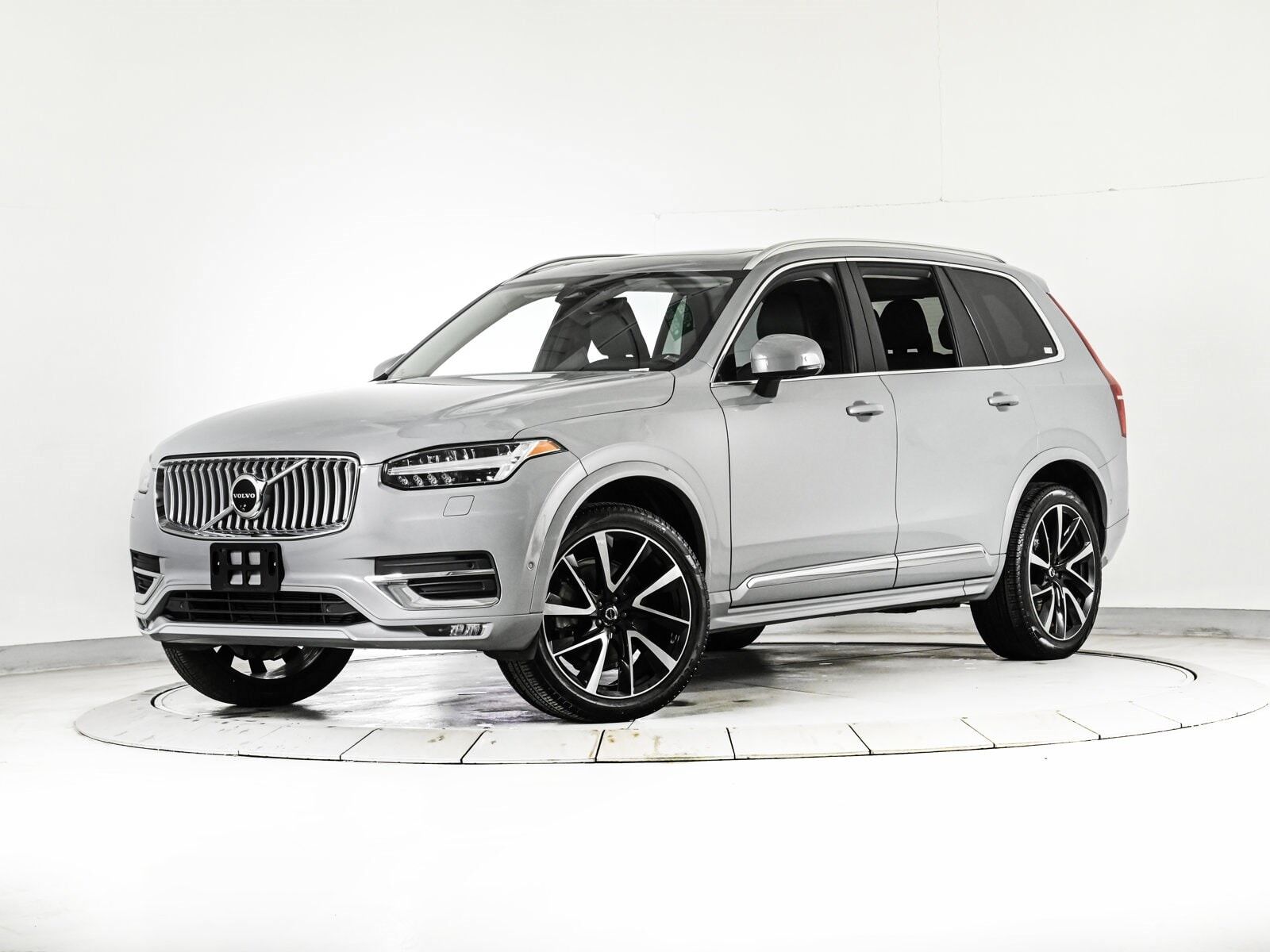 2025 VOLVO XC90