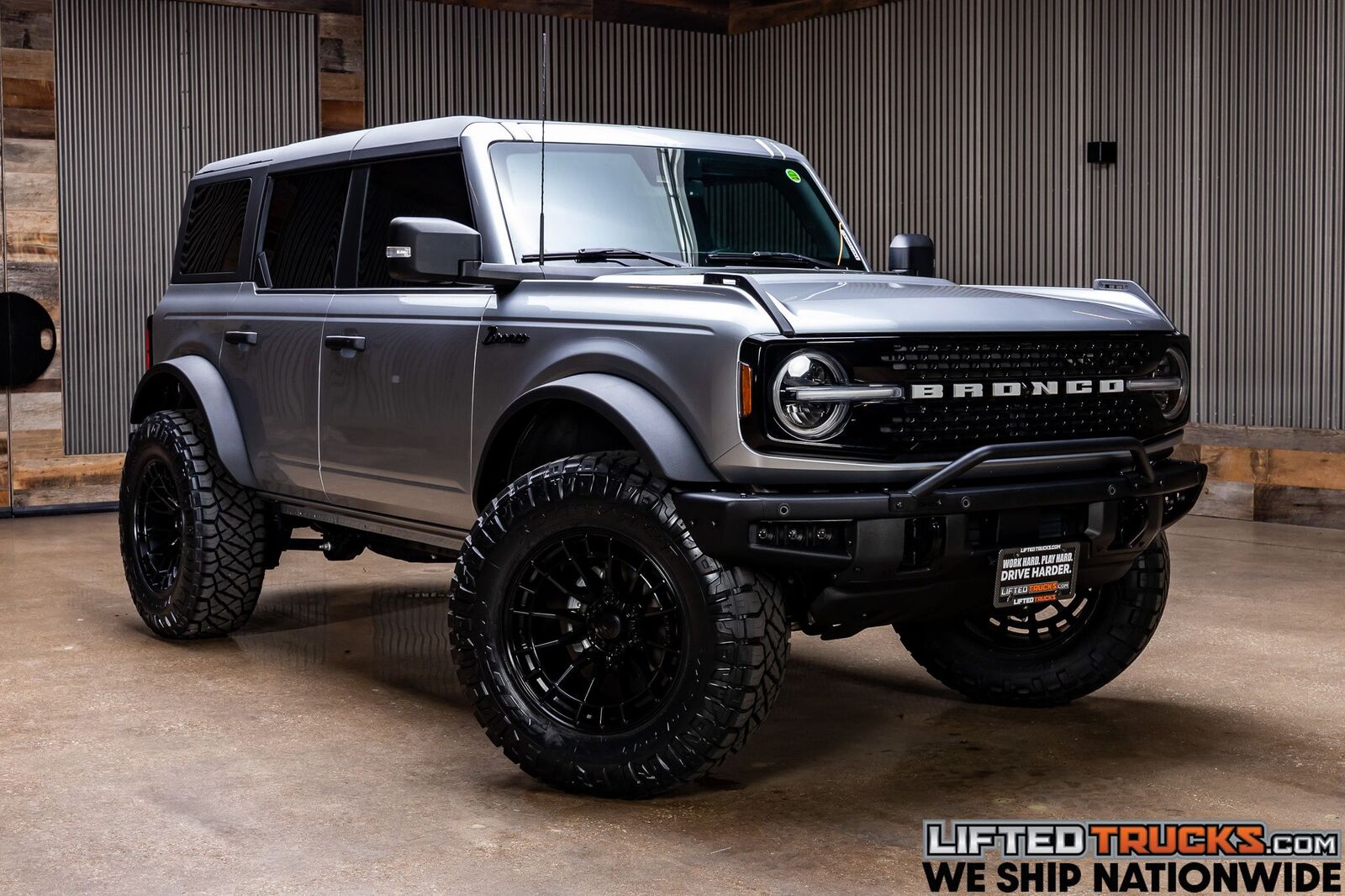 2024 FORD Bronco