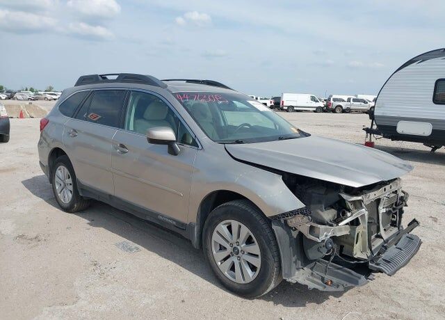 2015 SUBARU Outback