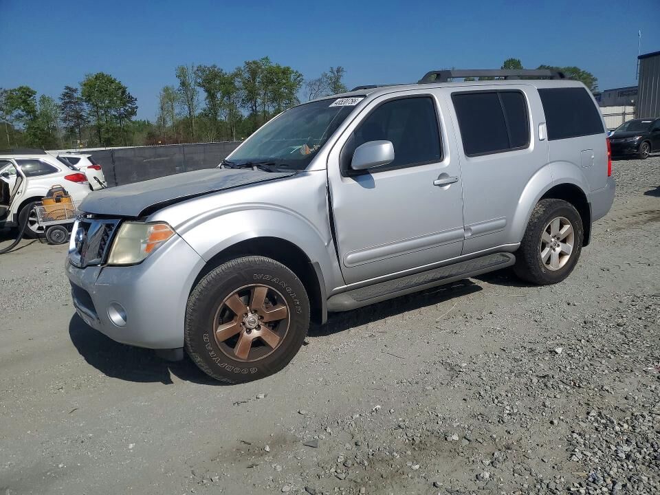 2012 NISSAN Pathfinder