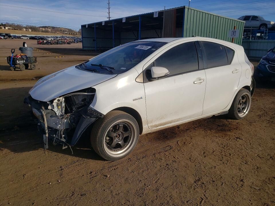 2013 TOYOTA Prius