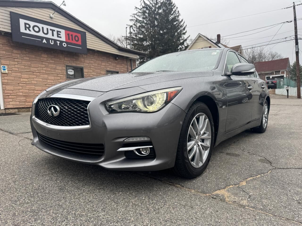 2016 INFINITI Q50