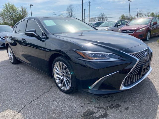 2021 LEXUS ES