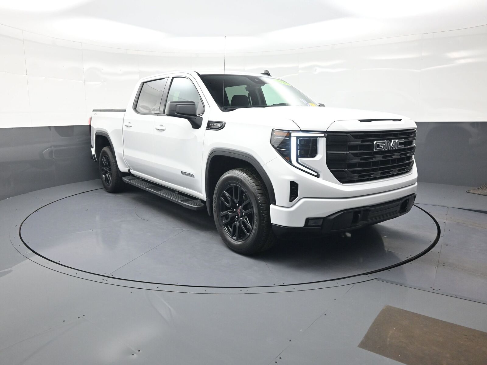 2025 GMC Sierra
