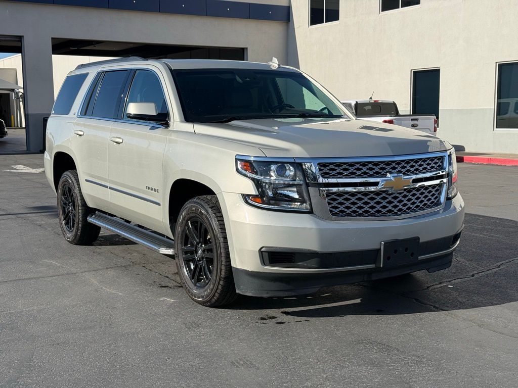 2017 CHEVROLET Tahoe