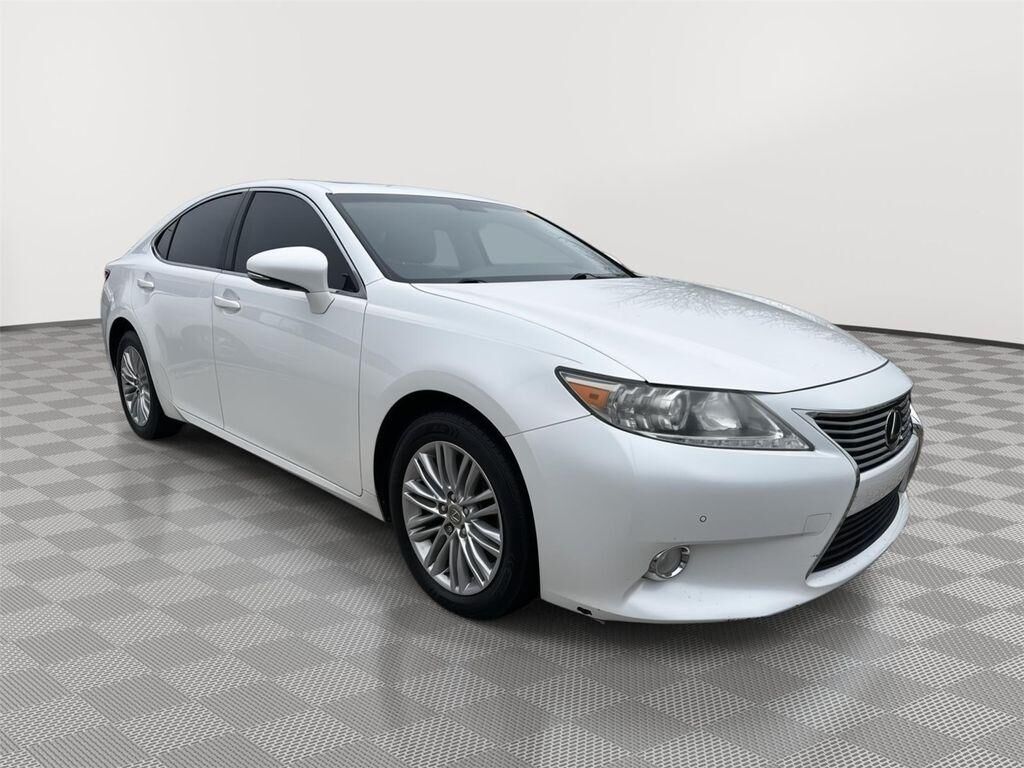 2013 LEXUS ES