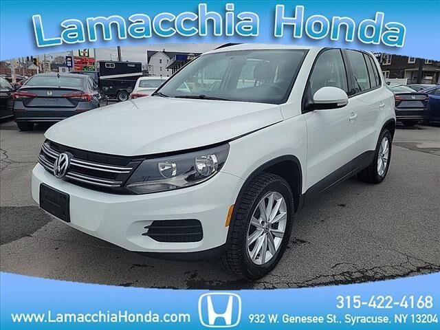 2017 VOLKSWAGEN Tiguan