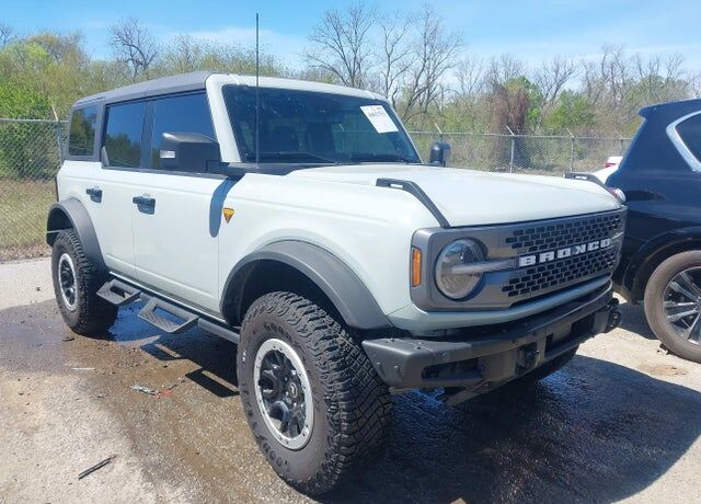 2024 FORD Bronco