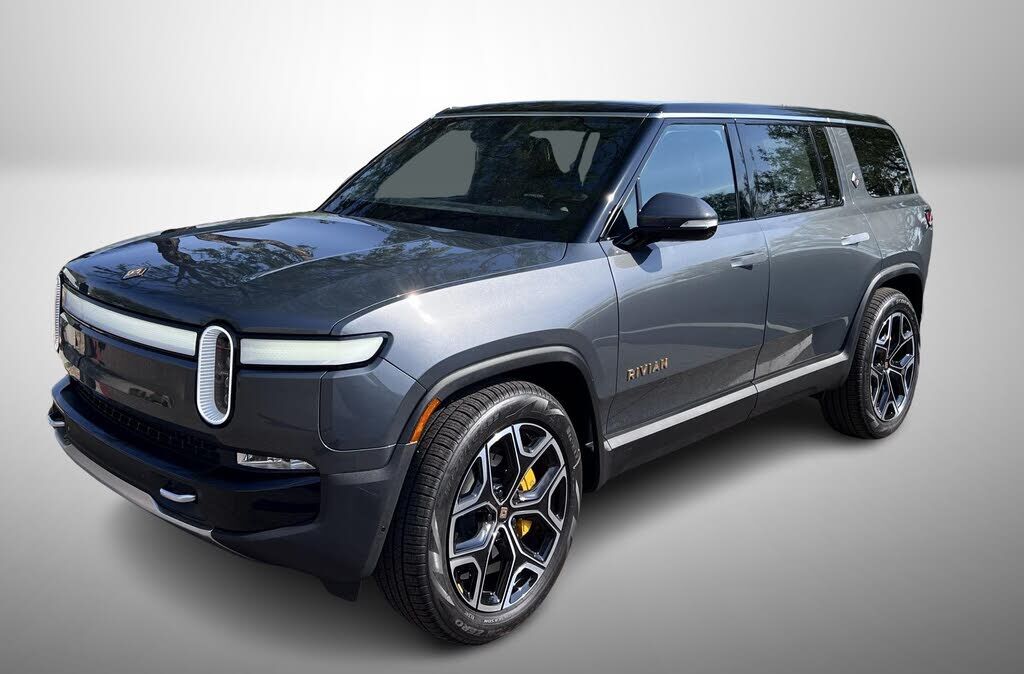 2022 RIVIAN R1S