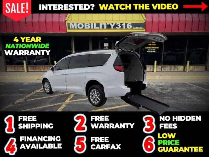 2022 CHRYSLER Pacifica