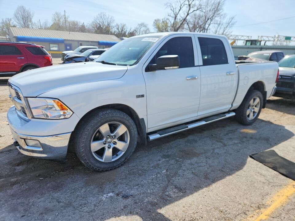 2012 DODGE Ram