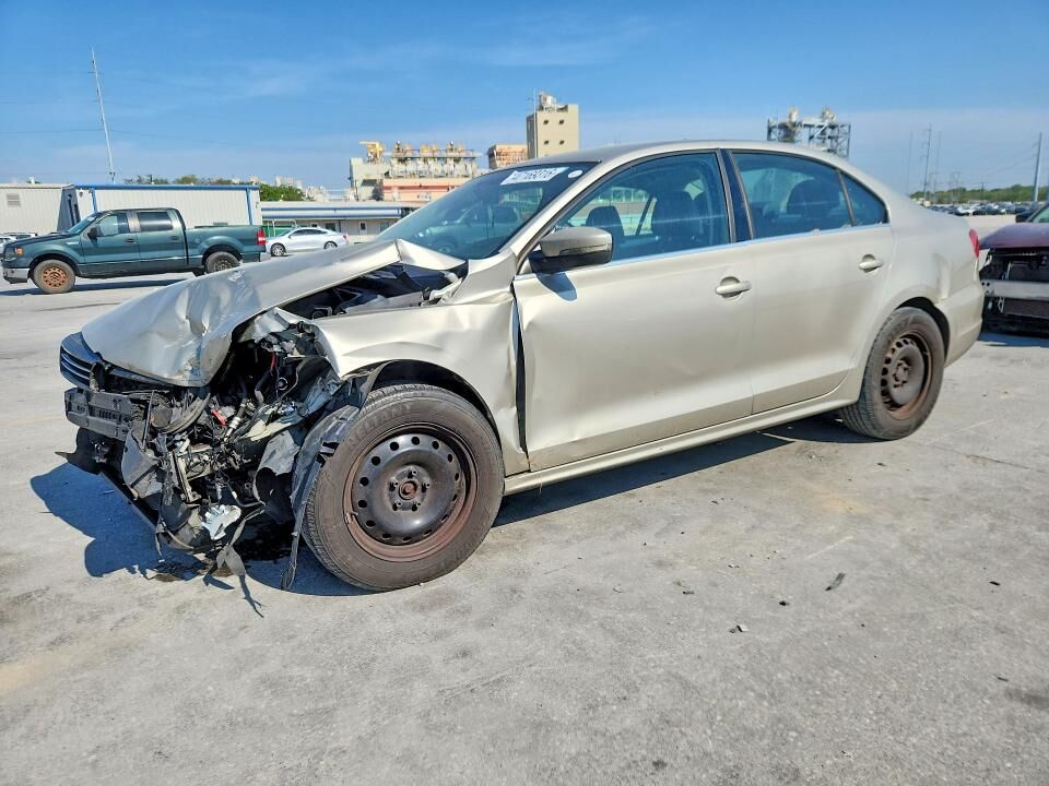 2013 VOLKSWAGEN Jetta