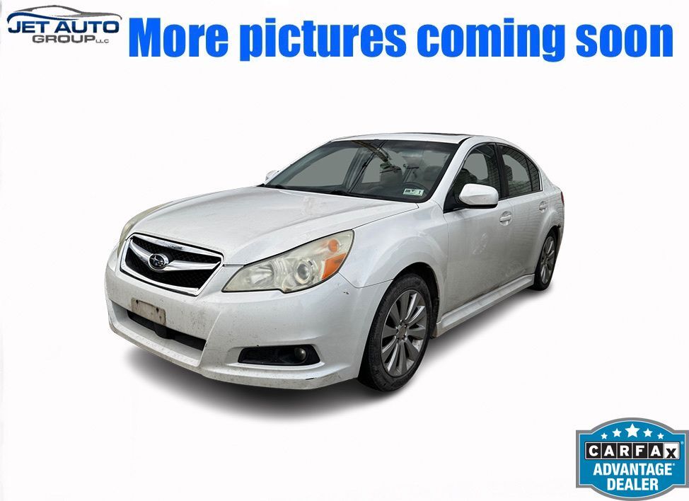 2011 SUBARU Legacy