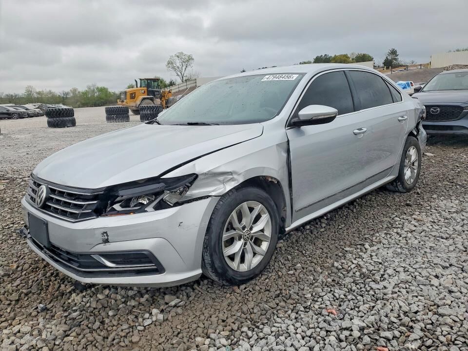 2017 VOLKSWAGEN Passat