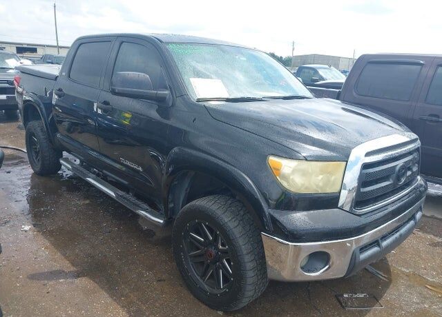 2011 TOYOTA Tundra