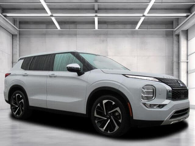 2022 MITSUBISHI Outlander