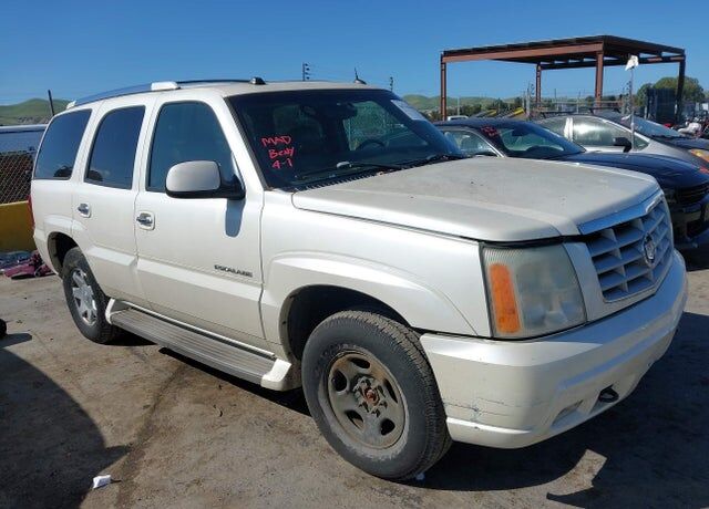2005 CADILLAC Escalade