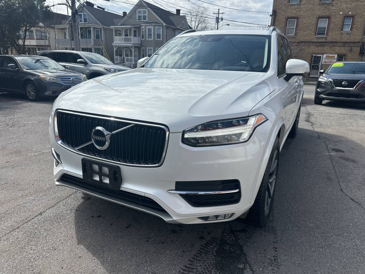 2019 VOLVO XC90