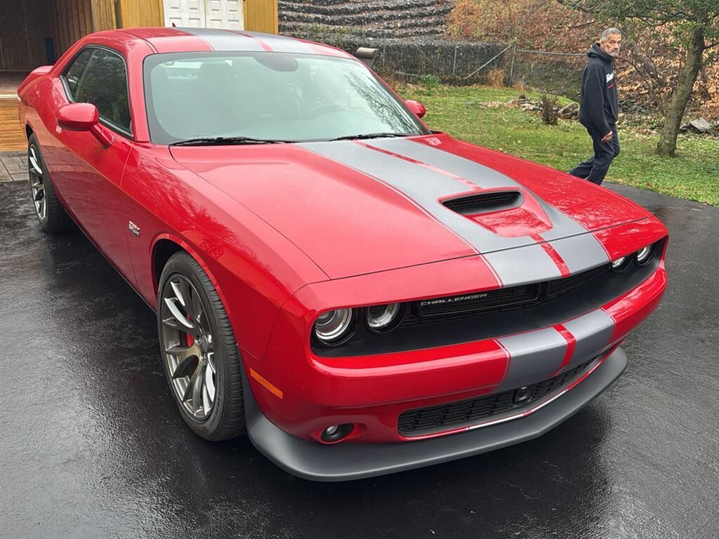 2016 DODGE Challenger