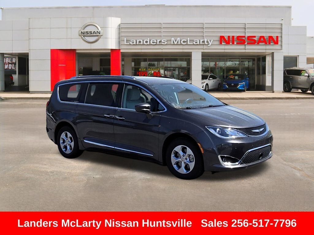 2017 CHRYSLER Pacifica