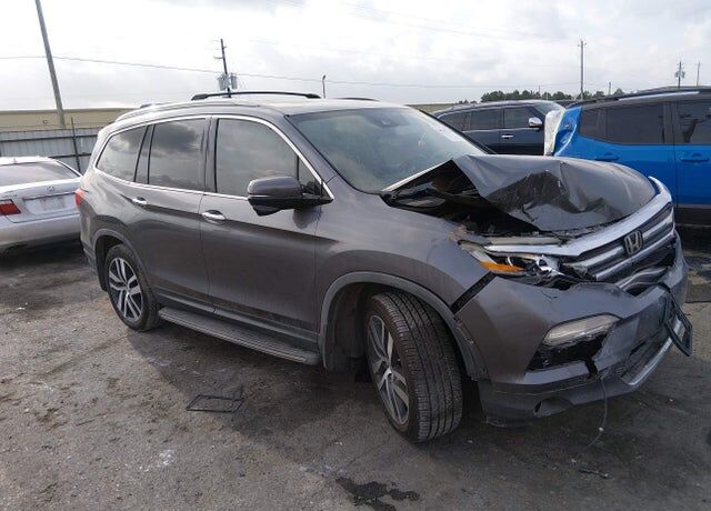 2016 HONDA Pilot