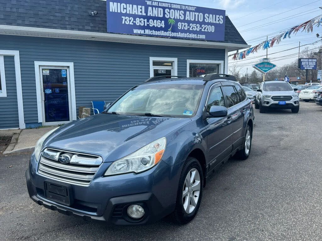 2013 SUBARU Outback