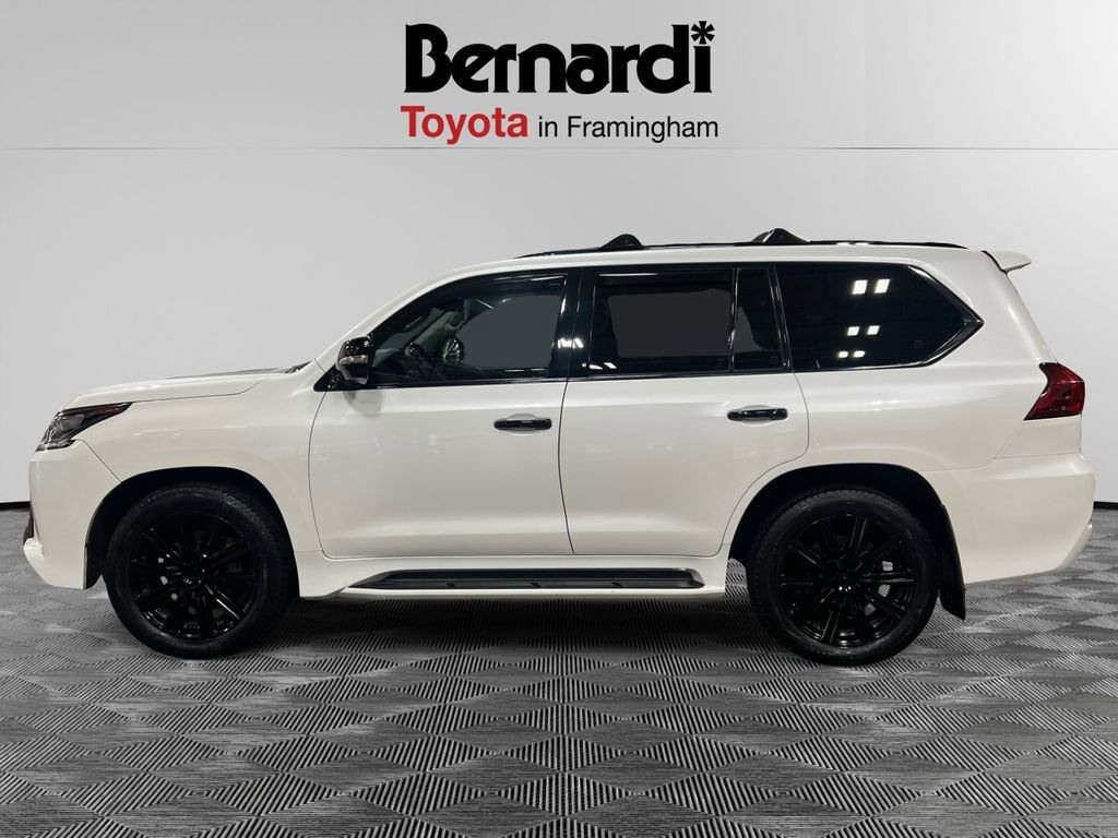 2016 LEXUS LX