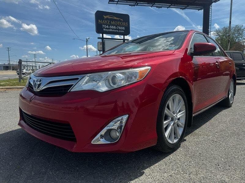 2014 TOYOTA Camry