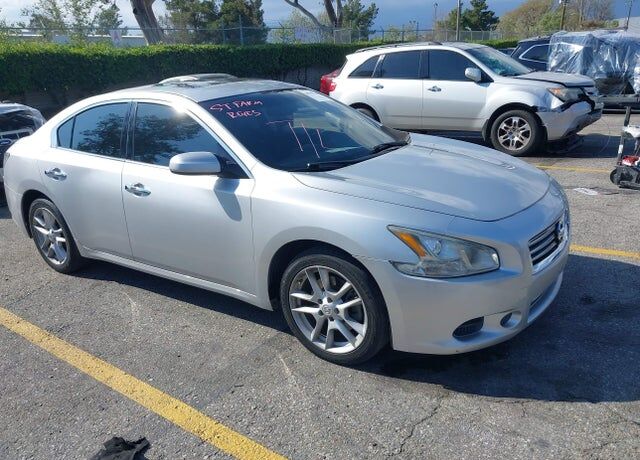 2014 NISSAN Maxima