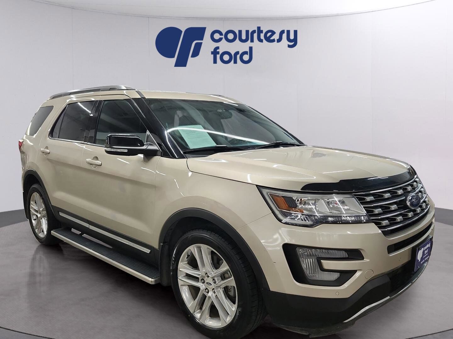 2017 FORD Explorer