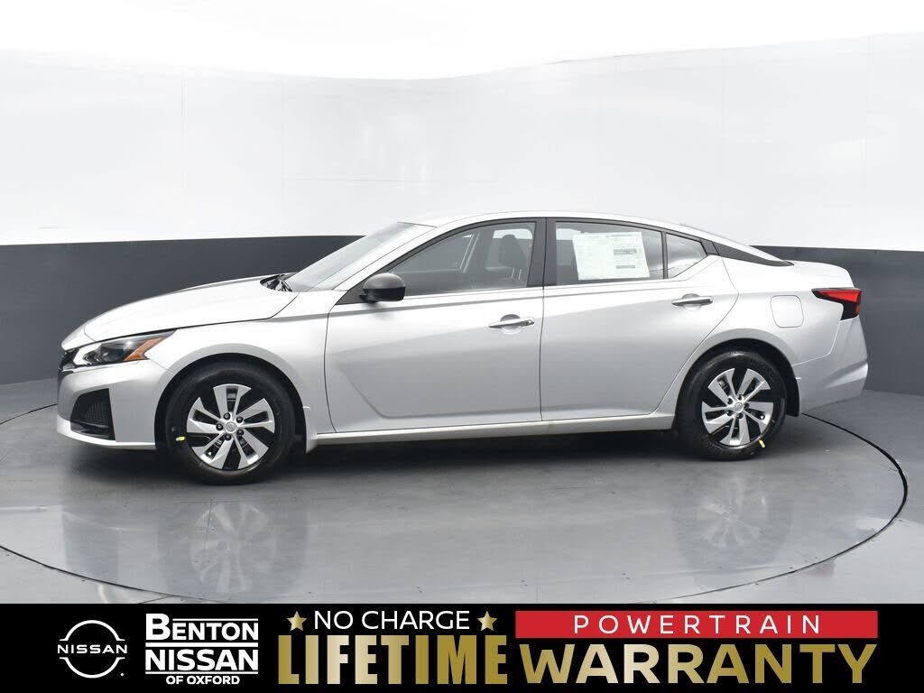 2024 NISSAN Altima