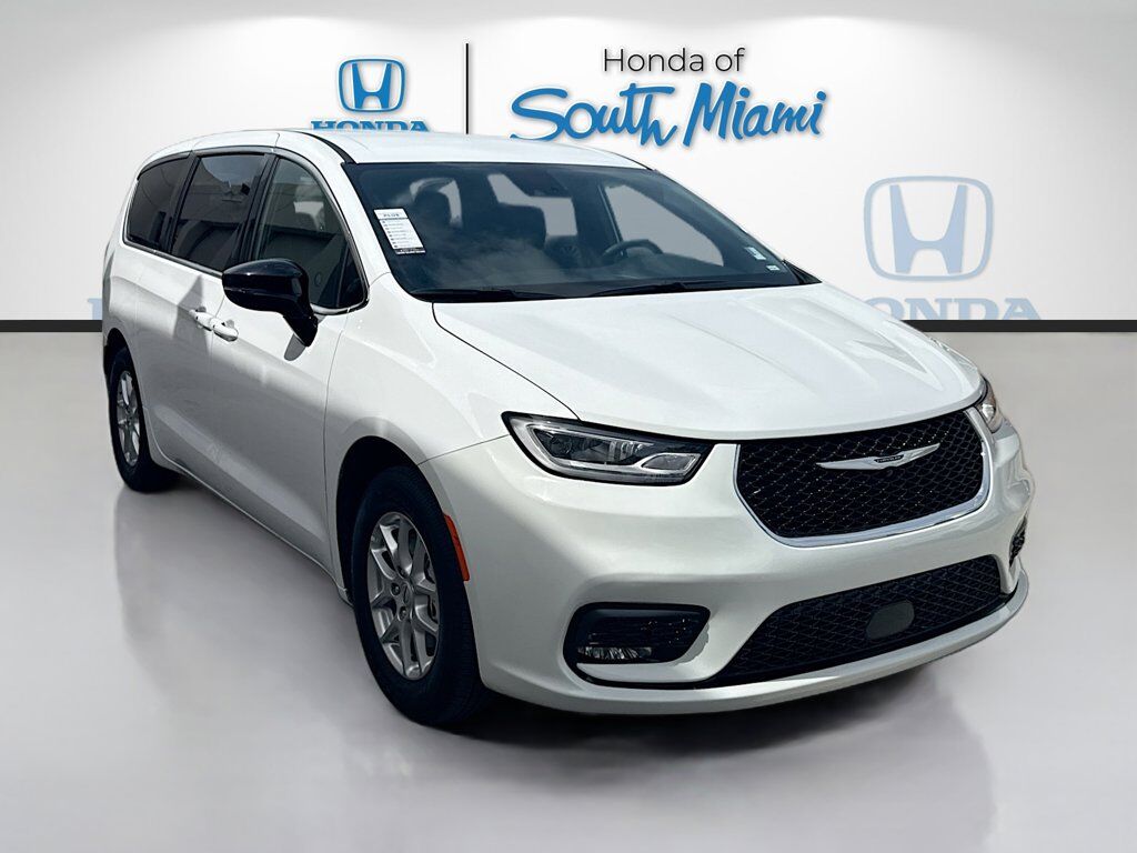 2025 CHRYSLER Pacifica