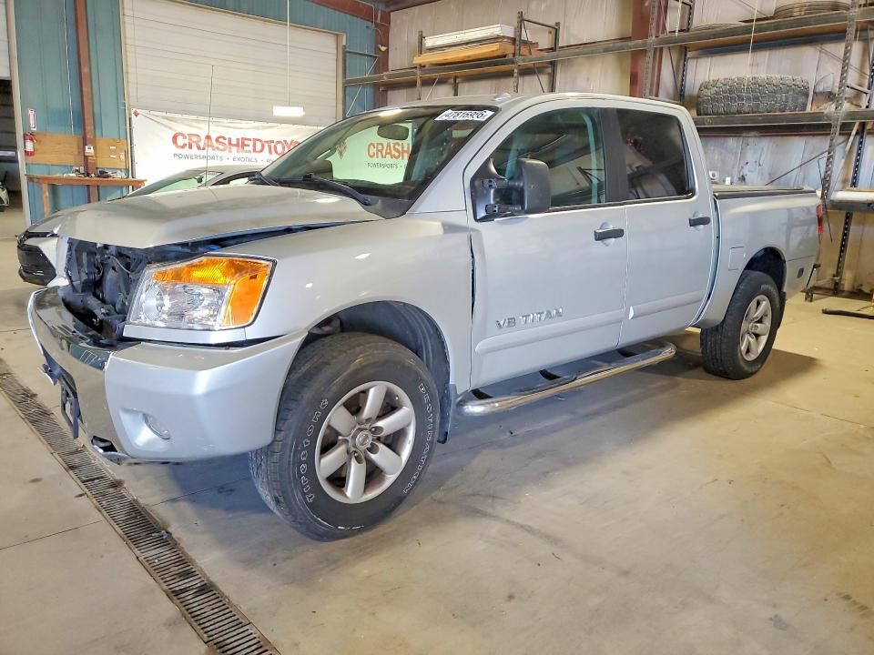 2012 NISSAN Titan
