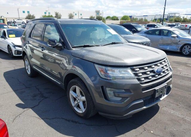 2017 FORD Explorer