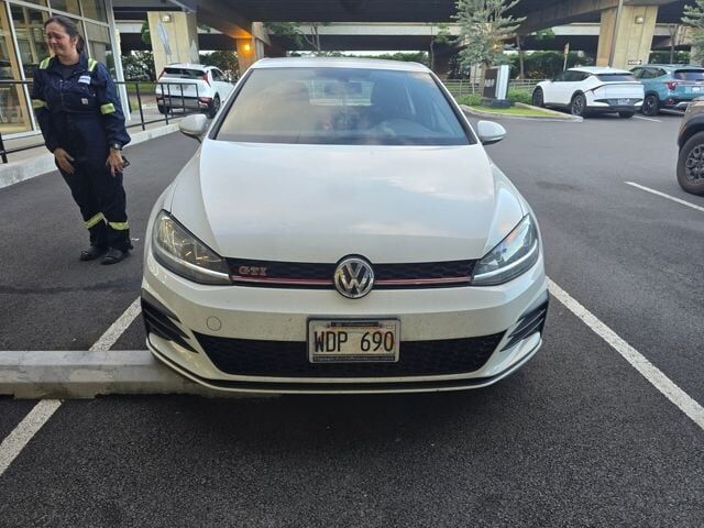 2020 VOLKSWAGEN Golf GTI