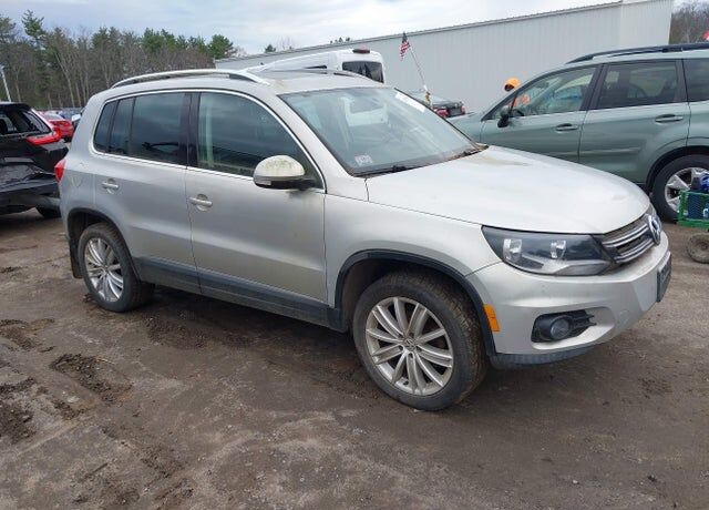 2013 VOLKSWAGEN Tiguan
