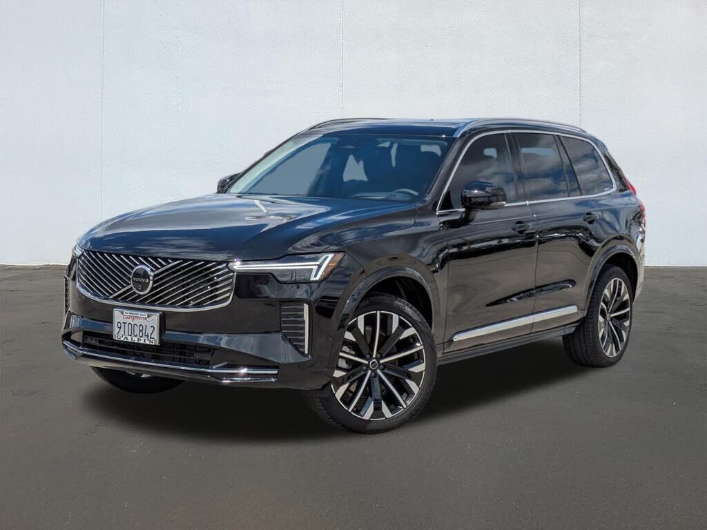 2025 VOLVO XC90