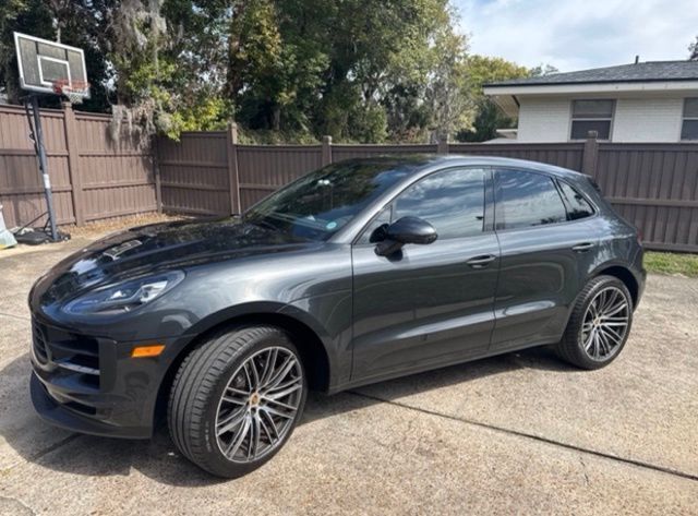 2020 PORSCHE Macan