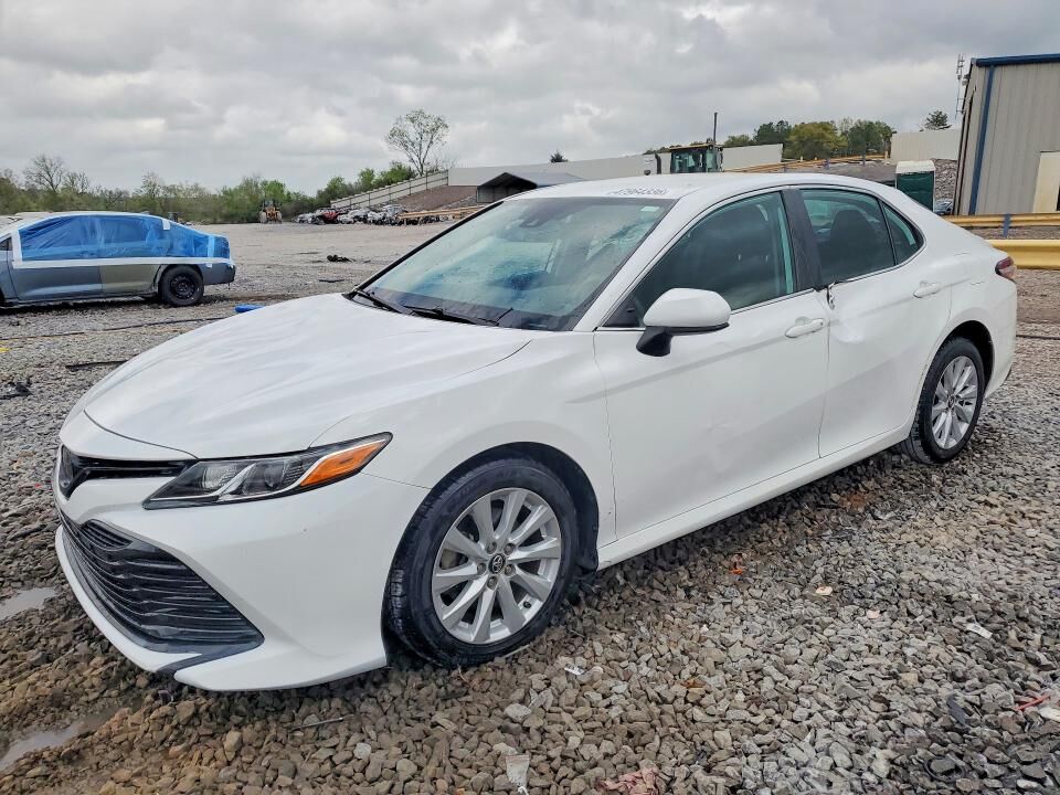 2020 TOYOTA Camry