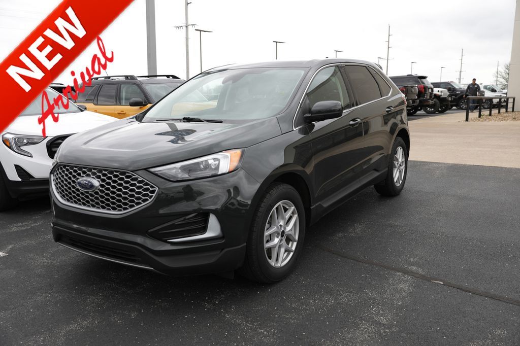 2023 FORD Edge