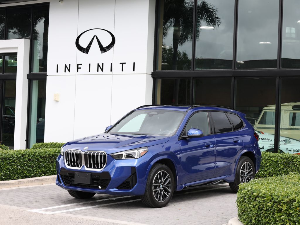 2025 BMW X1