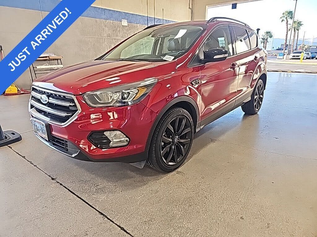 2017 FORD Escape