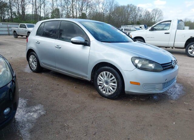 2010 VOLKSWAGEN Golf