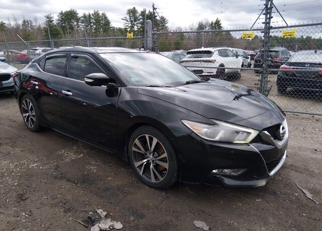 2017 NISSAN Maxima