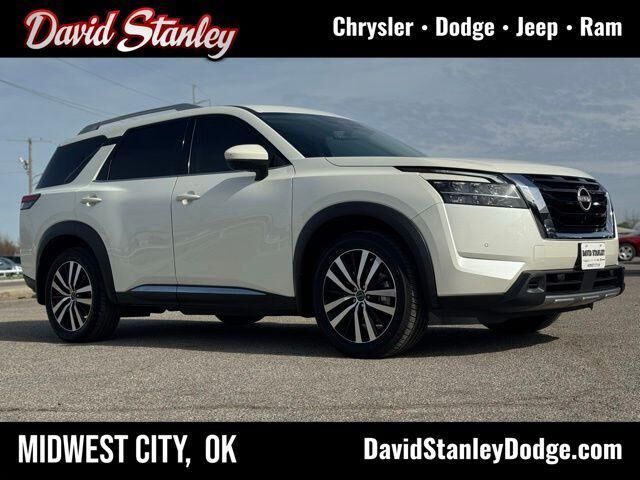 2023 NISSAN Pathfinder