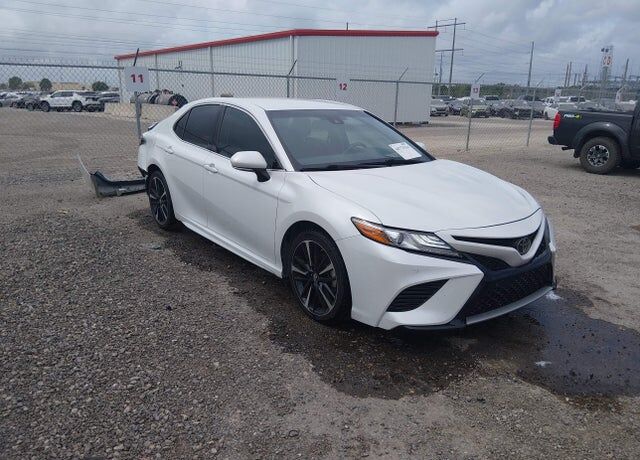 2018 TOYOTA Camry