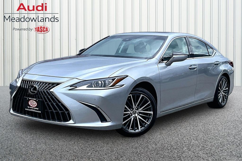 2024 LEXUS ES